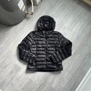 Black TNA (Aritzia) Light Premium Goose Down Zip-Up Puffer Jacket